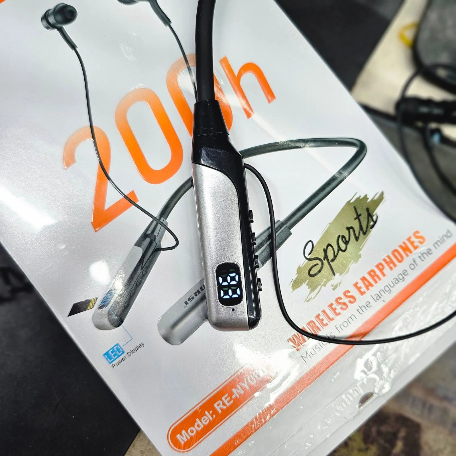 Regrsi RE-NY060 Wireless Neckband - Image 3